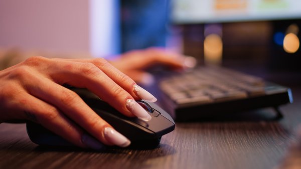 les meilleures astuces pour économiser de l'eau avec sa piscine